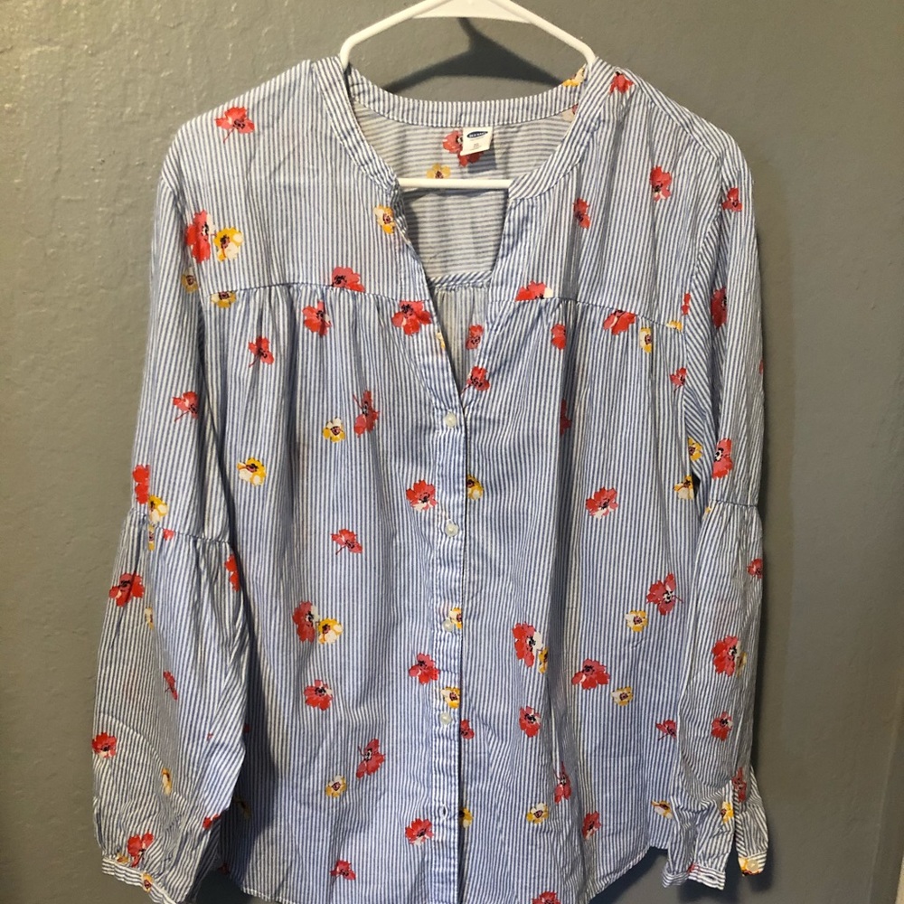 Old navy blouse